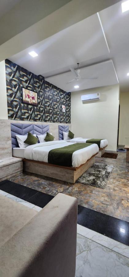 Hotel Sunrise วาโดดารา ภายนอก รูปภาพ